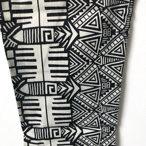 Forever 21 tribal jeans - Picture 6 of 8